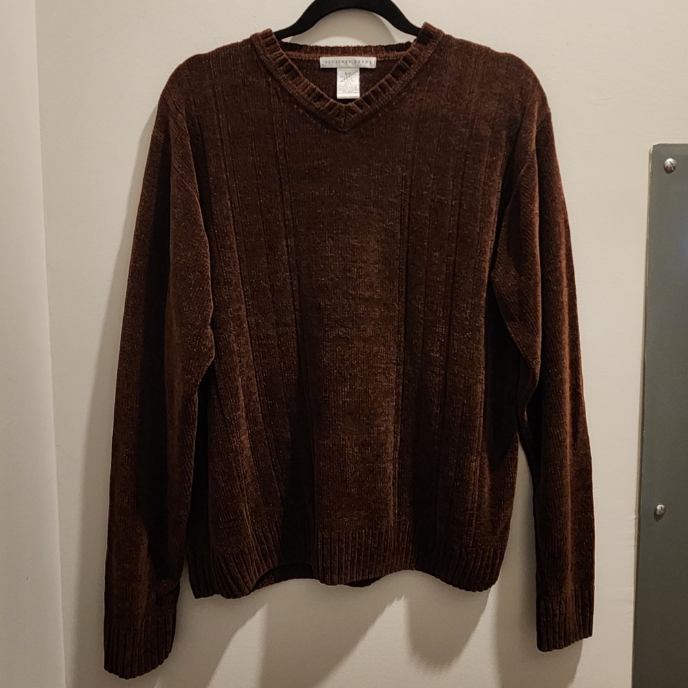 Vintage Geoffrey Beene Men's Chocolate Brown V-Neck Sweater